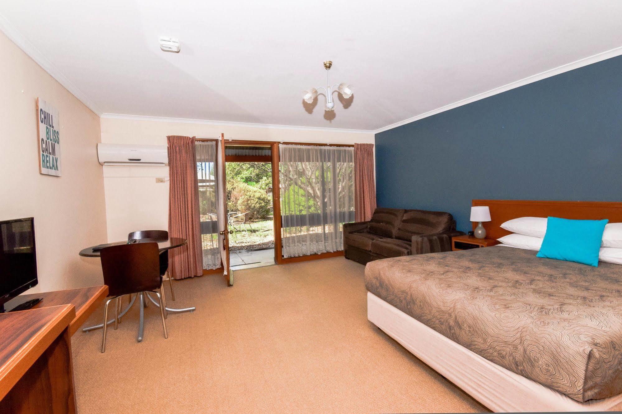 River Country Inn (Adults Only) Моама Екстер'єр фото